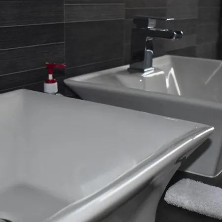 Nelson Retreat Apartment